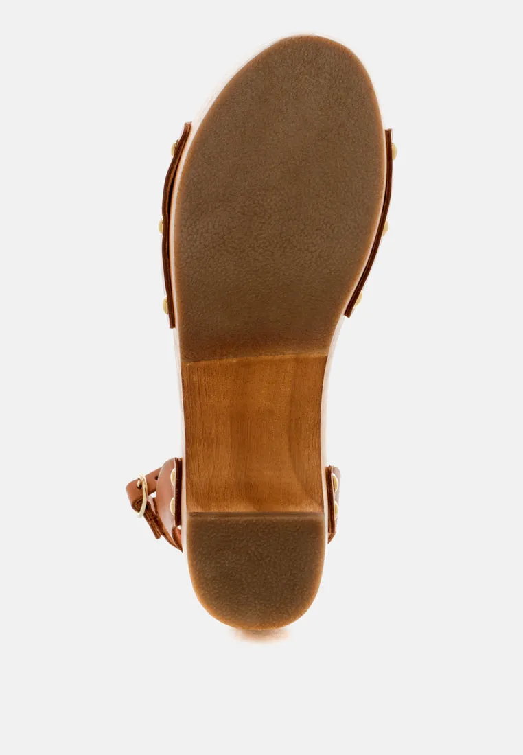 CARA Tan Wooden Clogs