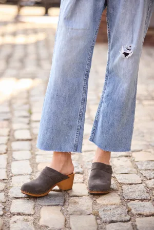 classic high heel clog in coal suede