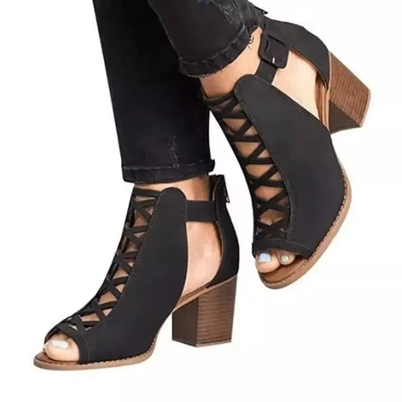 Eulalie - Strappy Sandals with Chunky Heel