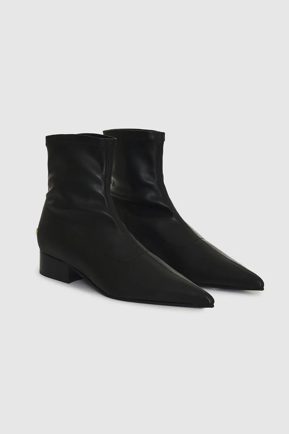 Hilda Flat Boots - Black