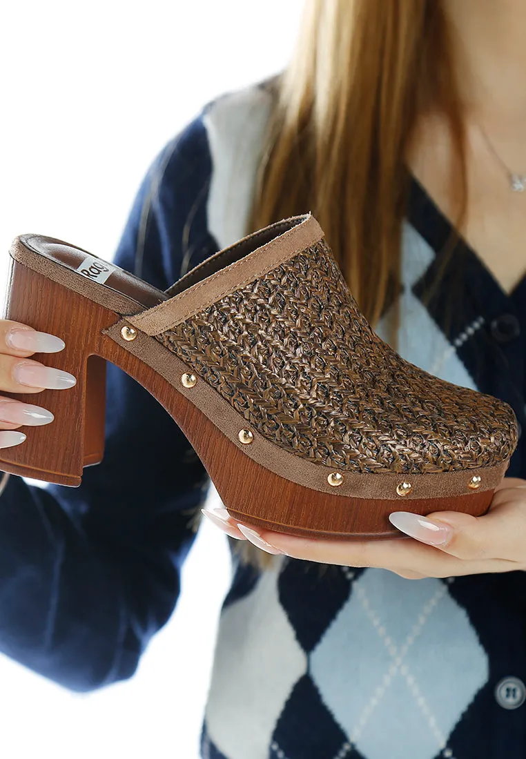 Jeydena Raffia Platform Clogs In Brown