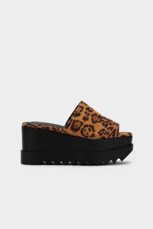 LEOPARD PRINT WEDGE HEEL SLIDE