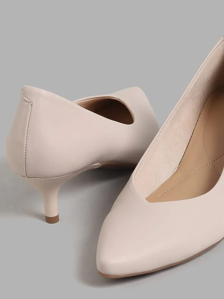 LUNA BLU Solid Ivory Pointed Pump Shoes