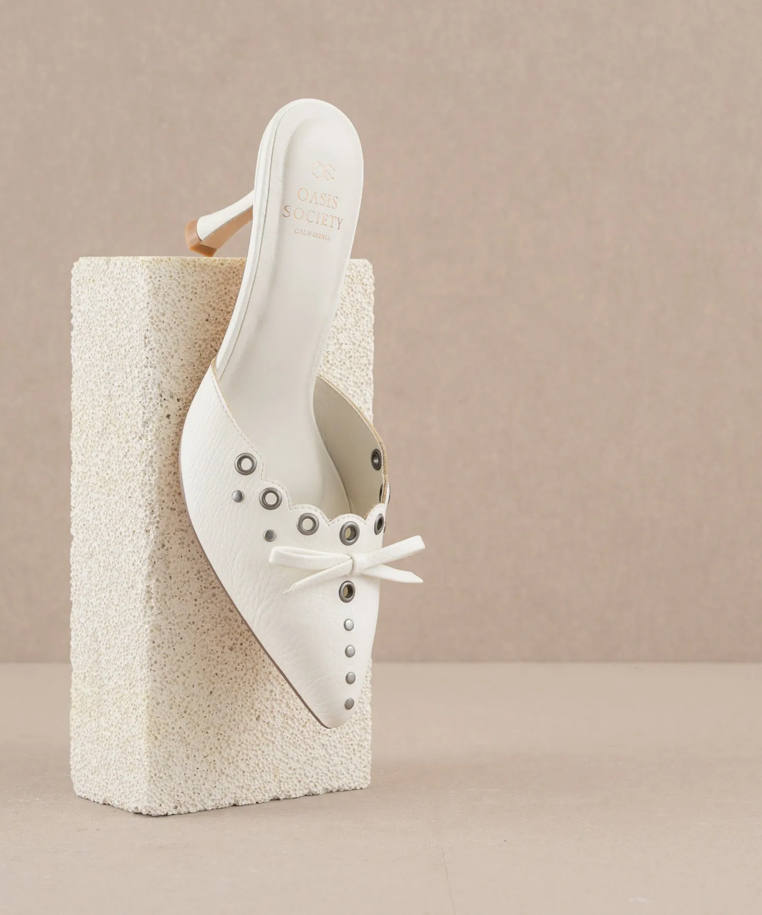 The Meridian | White Kitten Heel