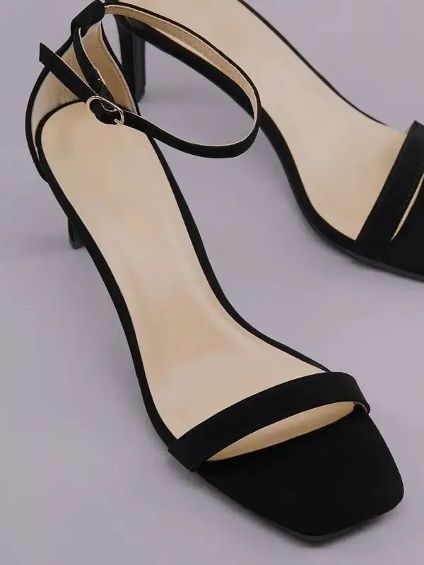 Timeless Strappy Kitten Heel